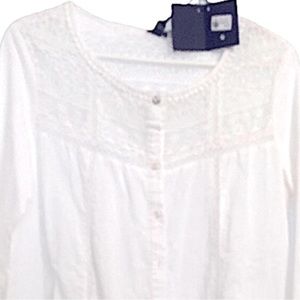 White blouse Lace NWT🎁🎁